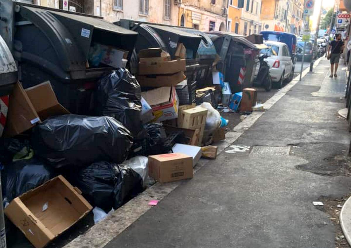 Emergenza immondizia a Roma: si risolverà entro fine anno