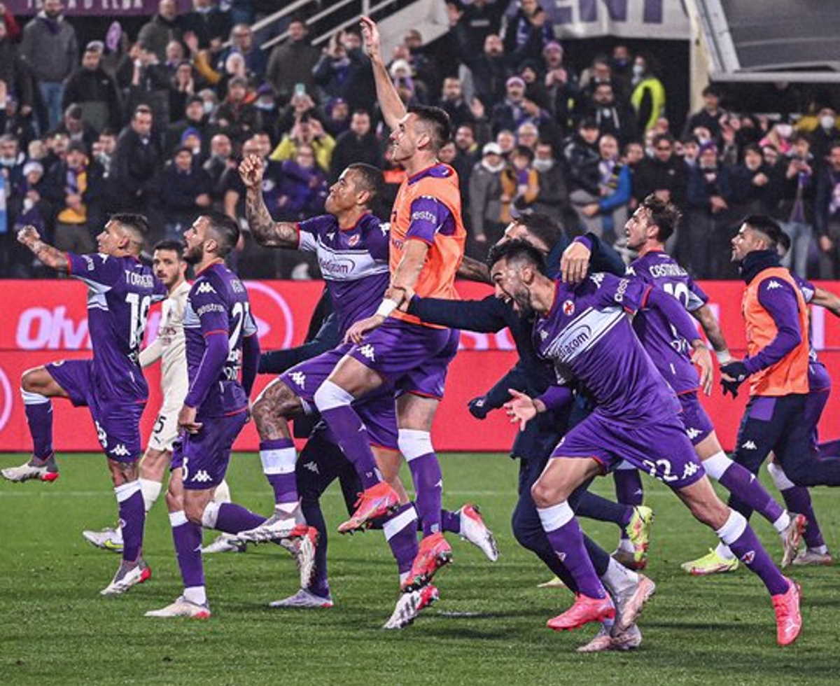 La Fiorentina batte il Milan 4-3 infliggendo ai rossoneri la prima sconfitta in questo campionato