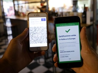 Coppia del Pescarese denunciata con false vaccinazioni per il Green pass: infermiere in carcere