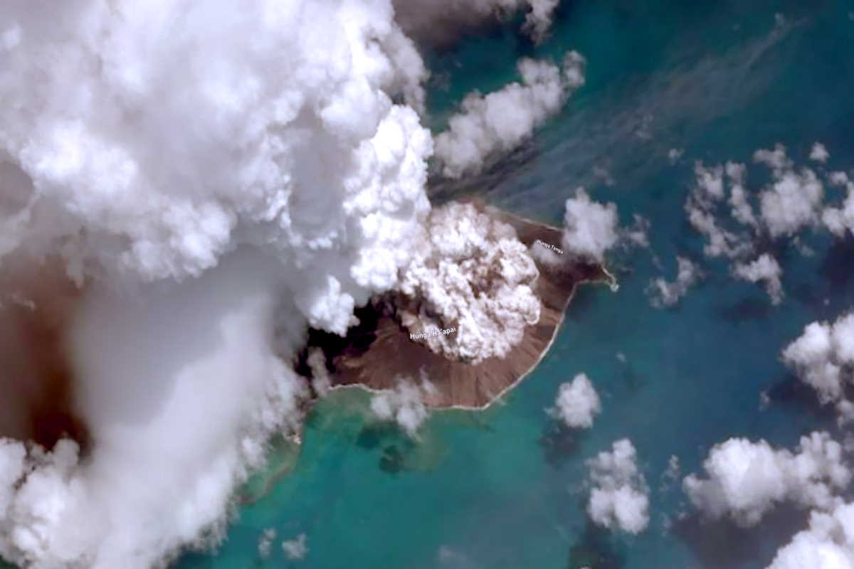L'eruzione del vulcano sottomarino Hunga Tonga-Hunga Ha'apai è stata così potente da essere avvertita a migliaia di Km di distanza