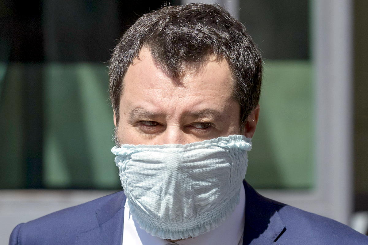 Salvini si smarca dal Governo e chiede la revoca del green pass dal 1 aprile