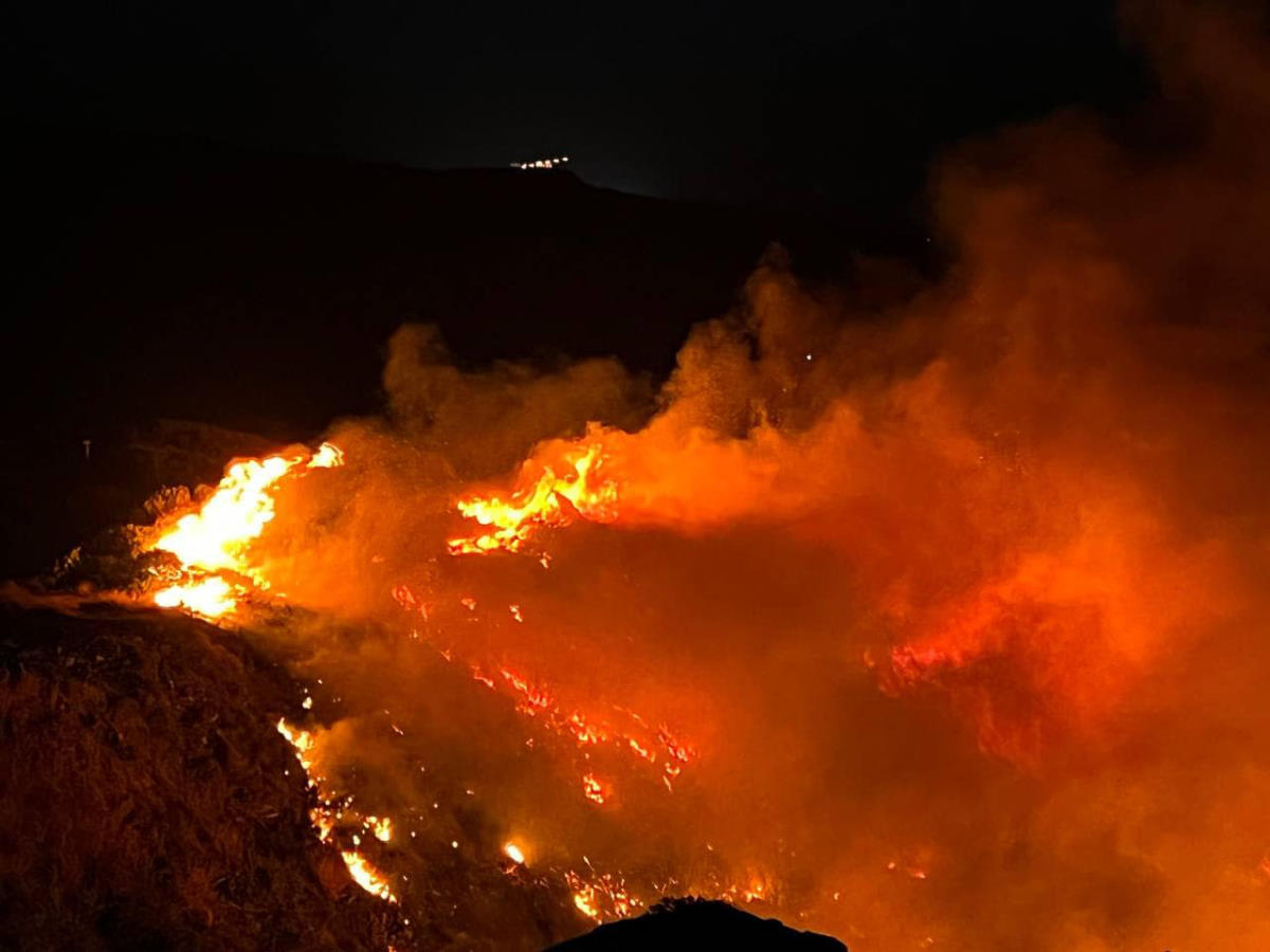 Circoscritto l'incendio che mercoledì a Pantelleria ha devastato l'area di Cala Gadir