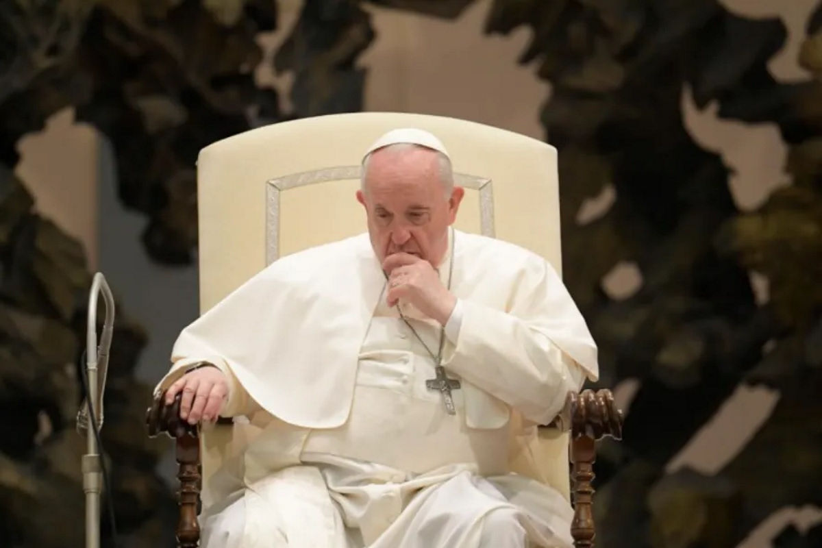 Il Papa accusa ceceni e buriati di crudeltà in Ucraina. Mosca protesta e lo accusa di razzismo