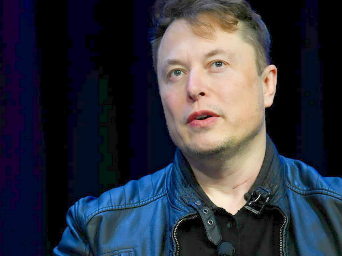 Elon Musk ha chiesto agli utenti di Twitter se si debba dimettere dal ruolo di amministratore: la maggioranza ha risposto sì