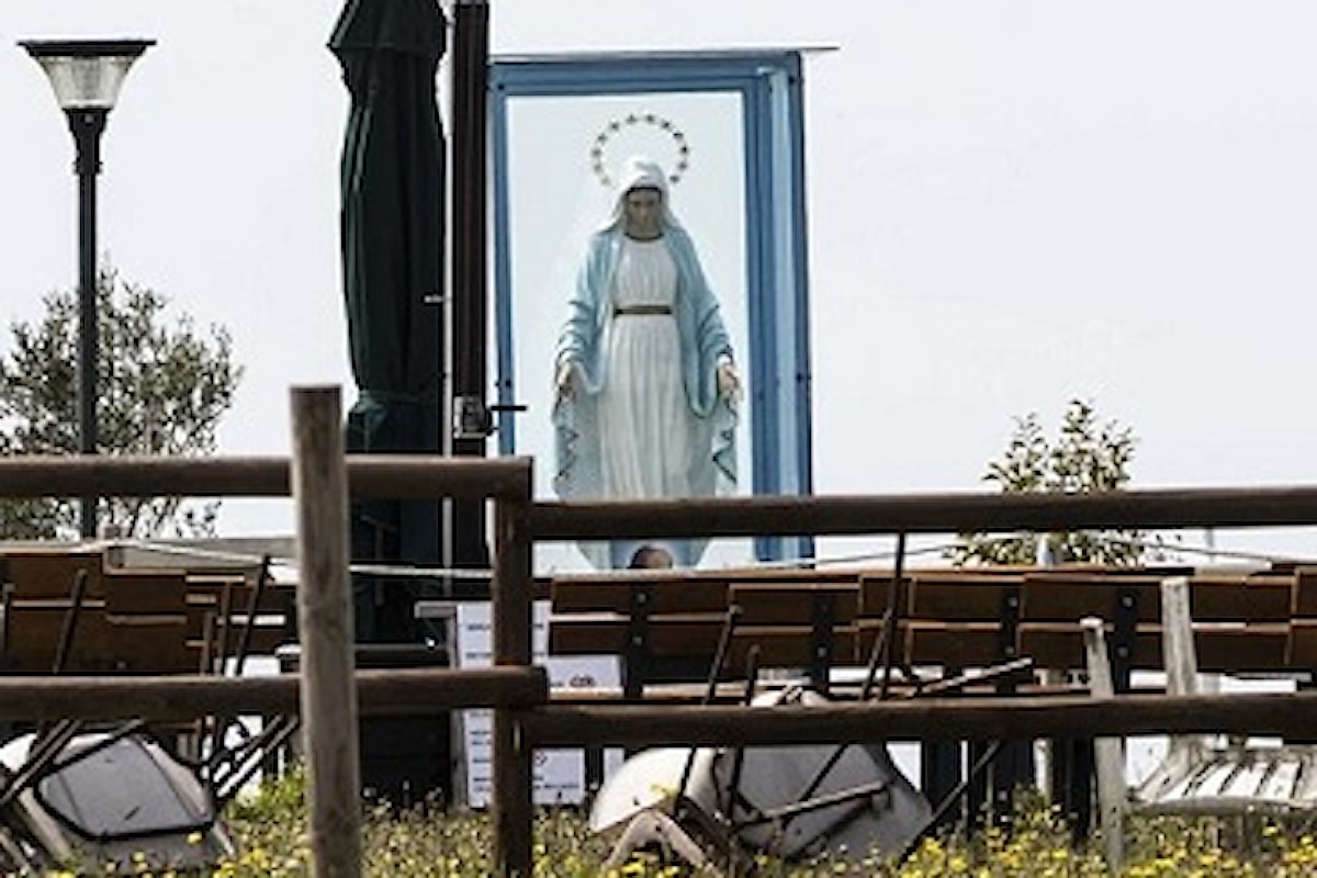 Finalmente qualcuno si è svegliato, statue della Madonna e altri arredi a Trevignano saranno abbattuti perché abusivi!