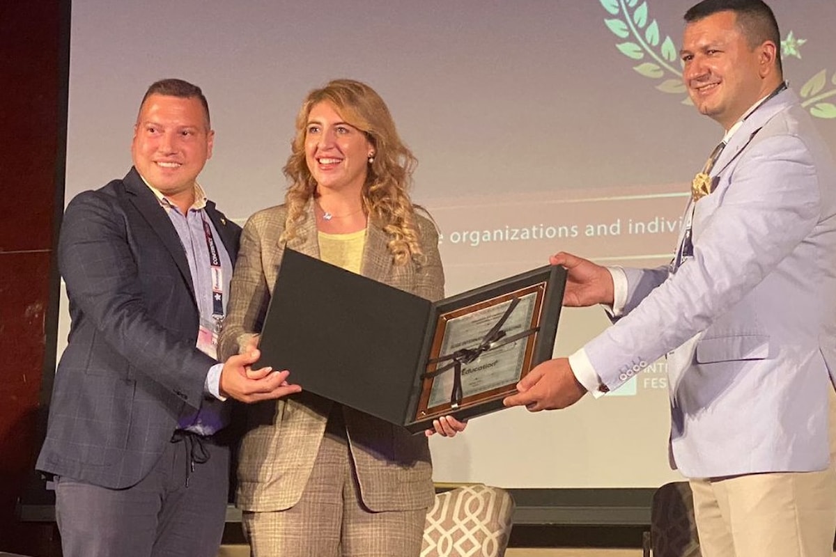Il prestigioso Visionaries Award all'Education 2.0 di Dubai a due imprenditori italiani