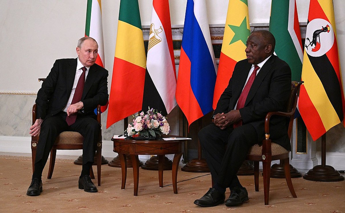 Ecco com'è andato l'incontro a San Pietroburgo tra Putin e i membri della missione di pace africana