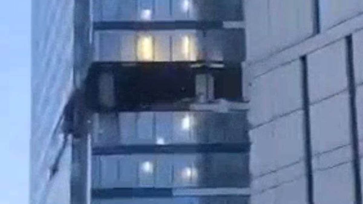 Nuovo attacco di droni a Mosca: lo stesso grattacielo colpito due volte in due giorni