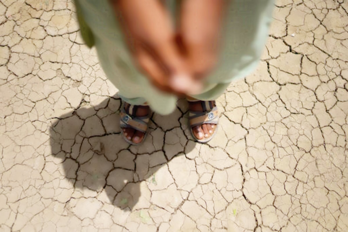 Cambiamento climatico: i bambini in Asia meridionale sempre più minacciati da ondate di calore e alte temperature