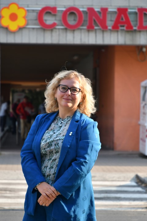 Compagni di vita e nel lavoro, investono per rinnovare il supermercato nel borgo