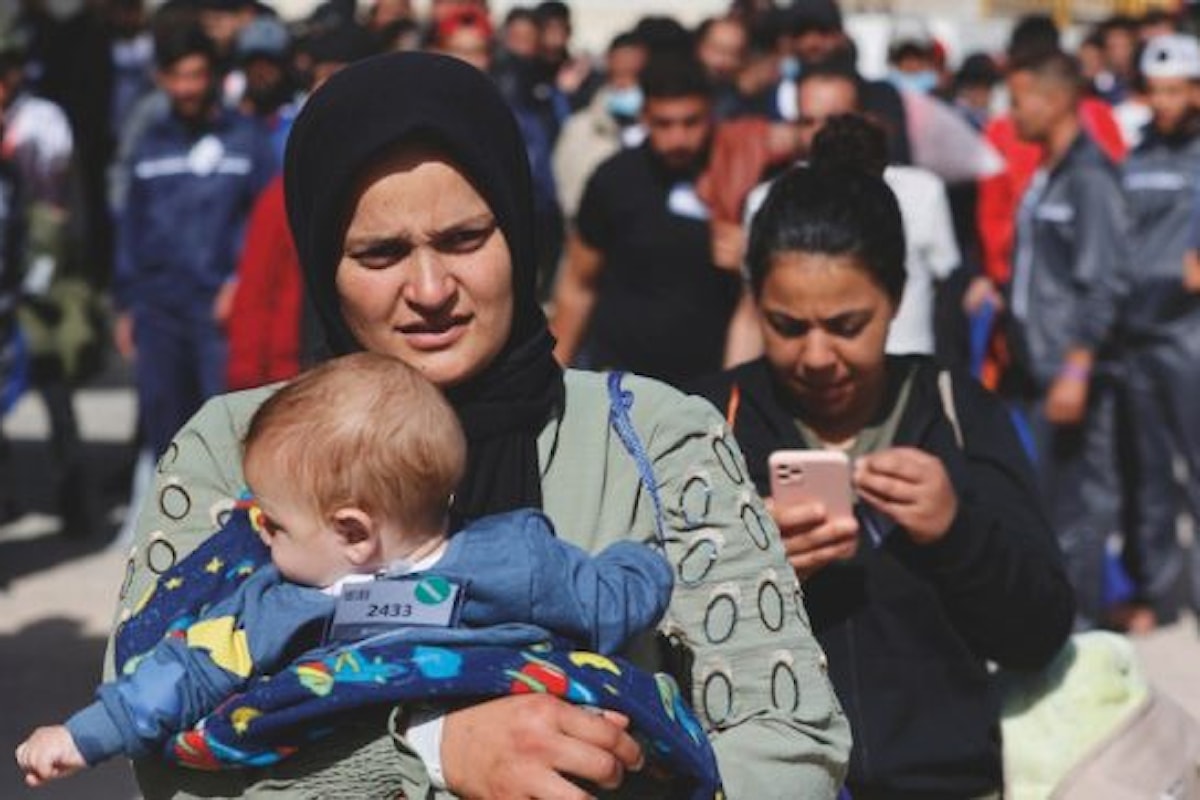 L'Ue aprì agli ucraini senza urlare all'invasione: perché oggi gli arrivi a Lampedusa ci mettono in crisi?