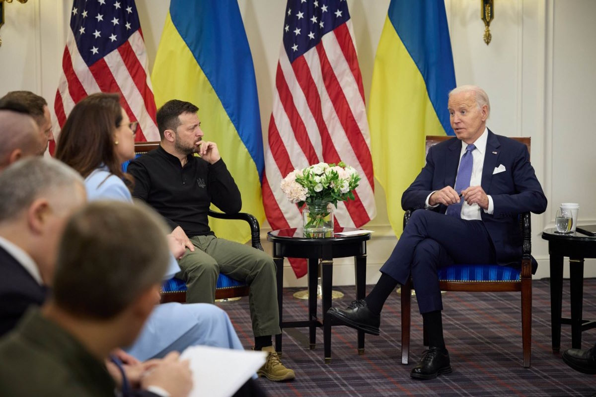 Biden incontra Zelensky annunciando un nuovo pacchetto di aiuti a Kiev del valore di 225 milioni di dollari