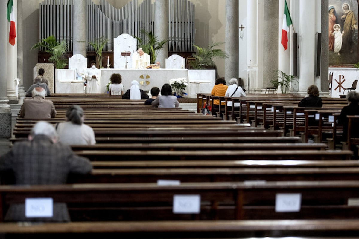 CHIESE VUOTE, MOSCHEE PIENE. L'Europa volta le spalle alla Croce. Come il Vecchio Continente sta diventando il primo ad abbandonare la fede che lo ha plasmato (di Davide Romano)
