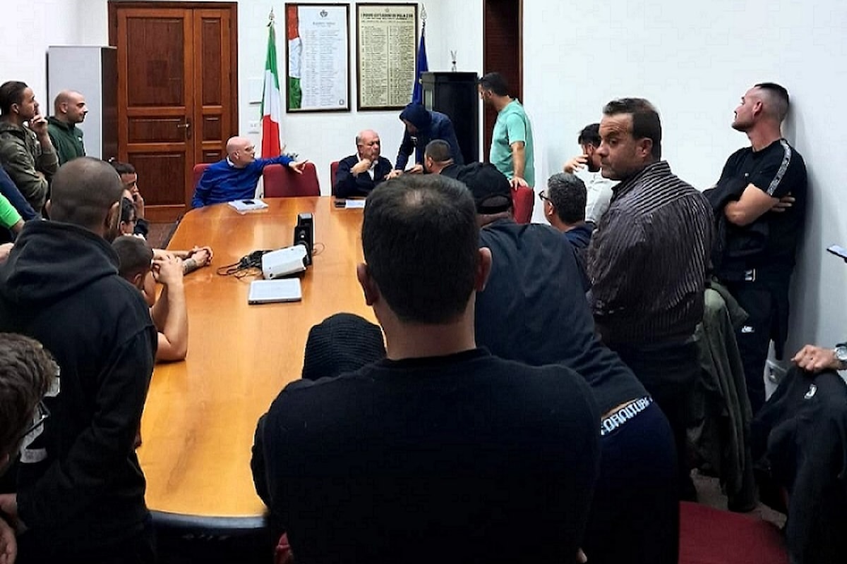 Milazzo (ME) - Incontro tra Amministrazione e tifoseria sul futuro campo sportivo