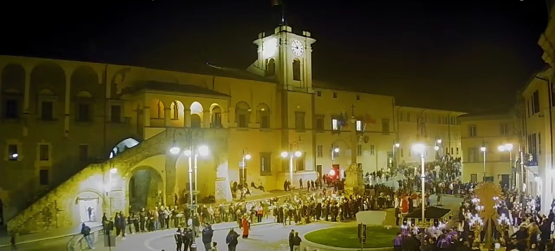 Venerdì Santo a Tarquinia con la scenografica, suggestiva e religiosamente intensa Processione del Cristo Morto. Diretta Streaming di Ermes WiFi