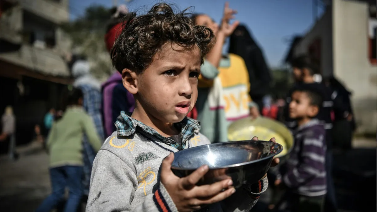 Come può definirsi madre cristiana una come Giorgia Meloni complice dei crimini di guerra dello Stato ebraico di Israele?
