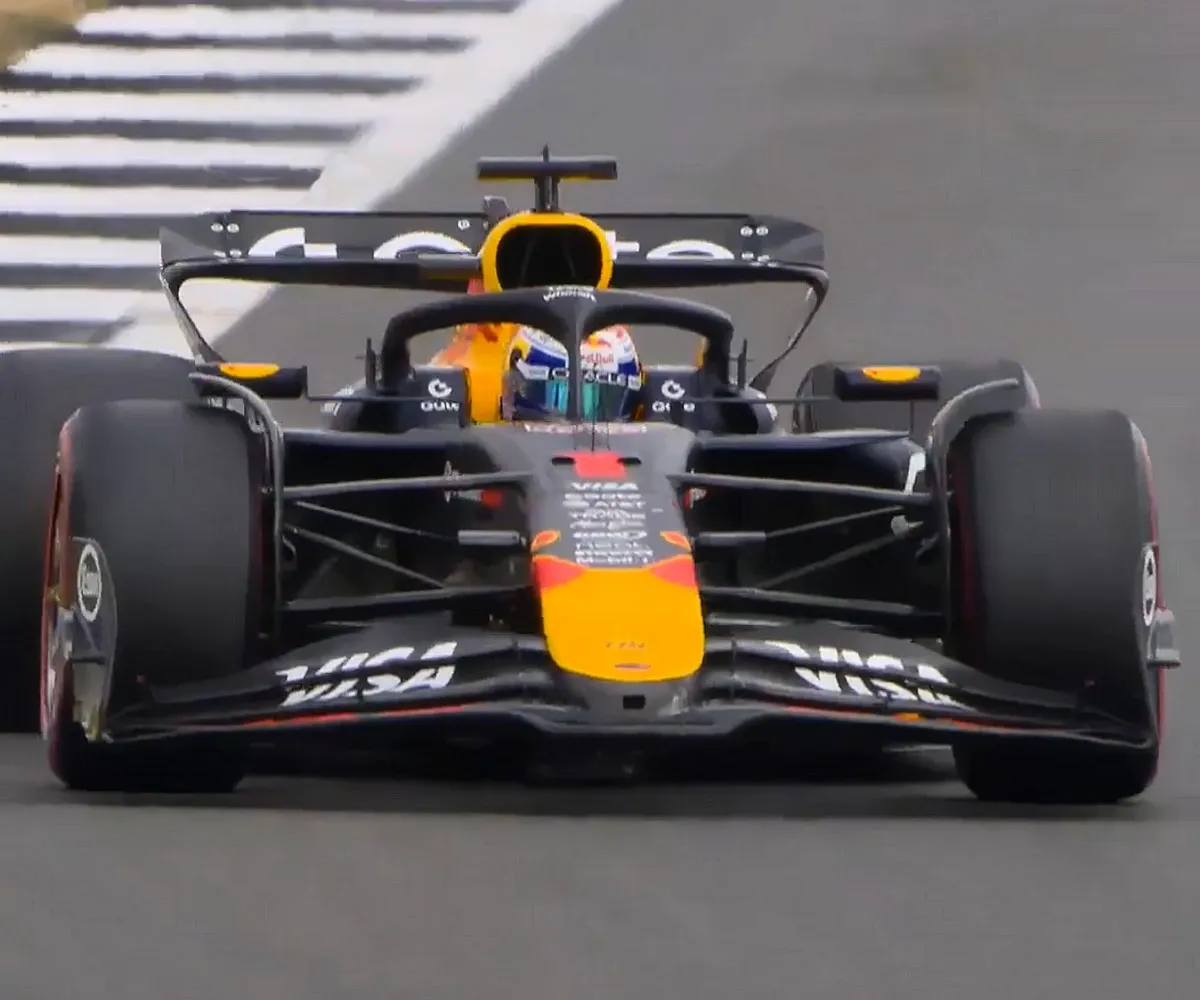 Verstappen in pole a Silverstone, McLaren all'inseguimento: delude (in parte) la Ferrari
