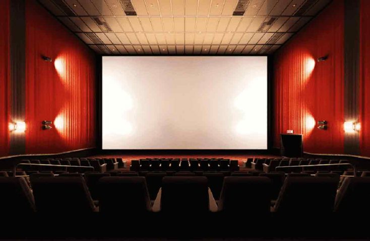 Programmazione tv natalizia? Ci attendono commedie, cinepanettoni e sentimenti