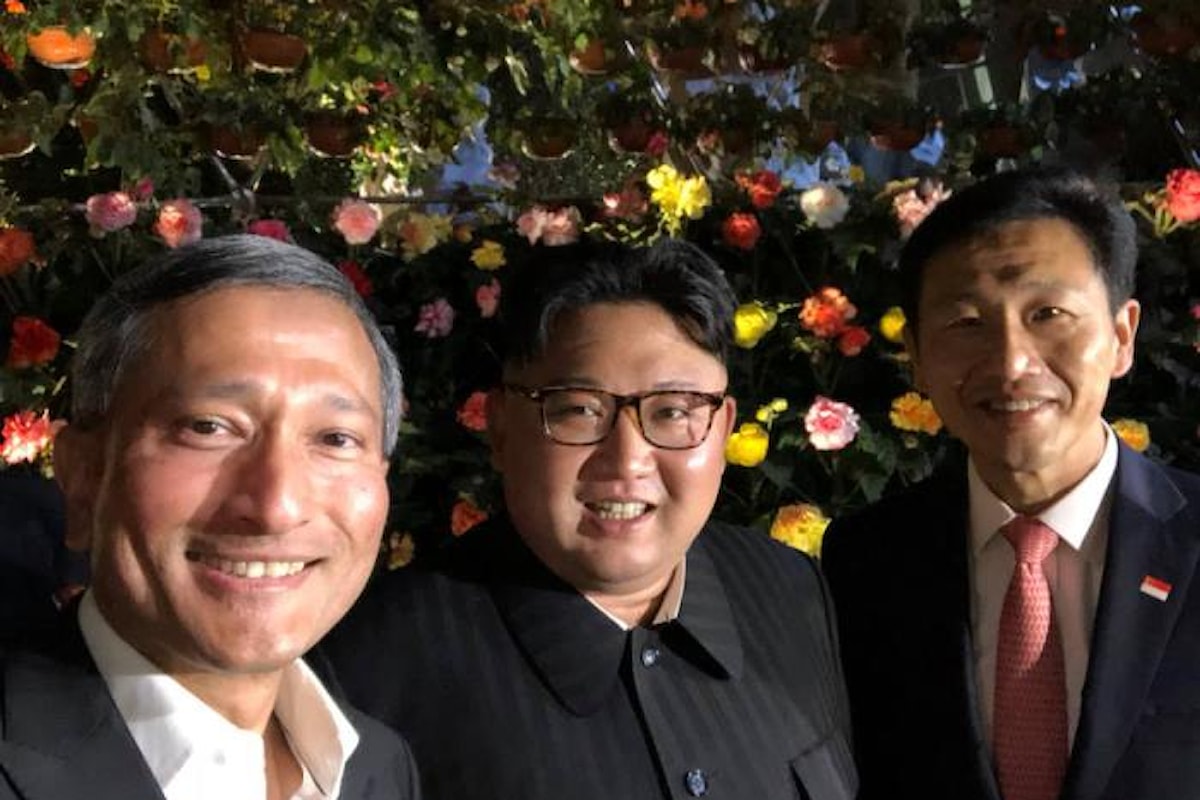 Kim Jong Un, turista per caso a Singapore in attesa di incontrarsi con Trump