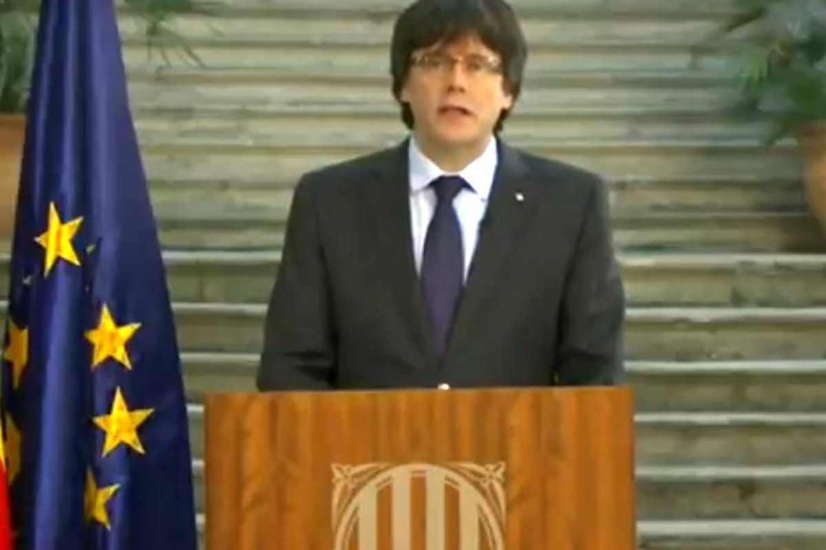 Puigdemont risponde a Rajoy: opposizione democratica alle misure dell'articolo 155