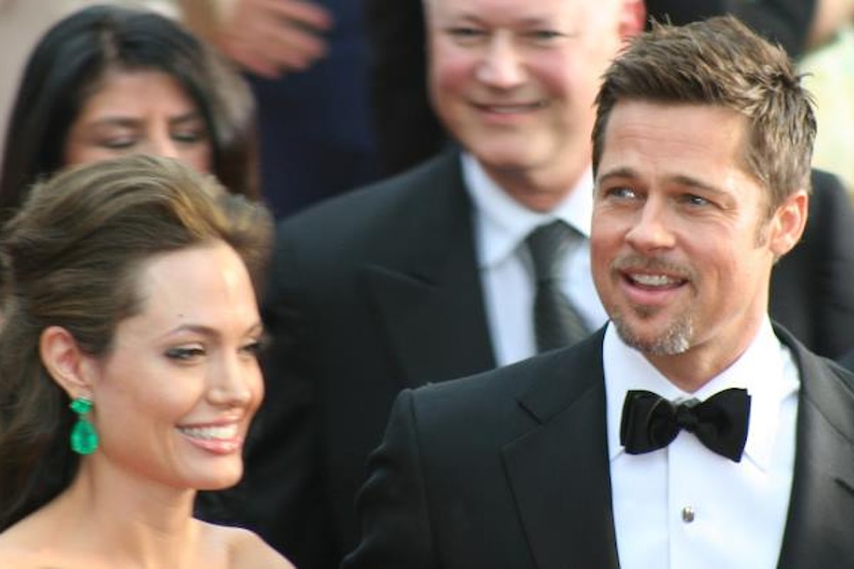 La Jolie accusa Pitt di non aver mantenuto i figli dal 2016, ma non è vero