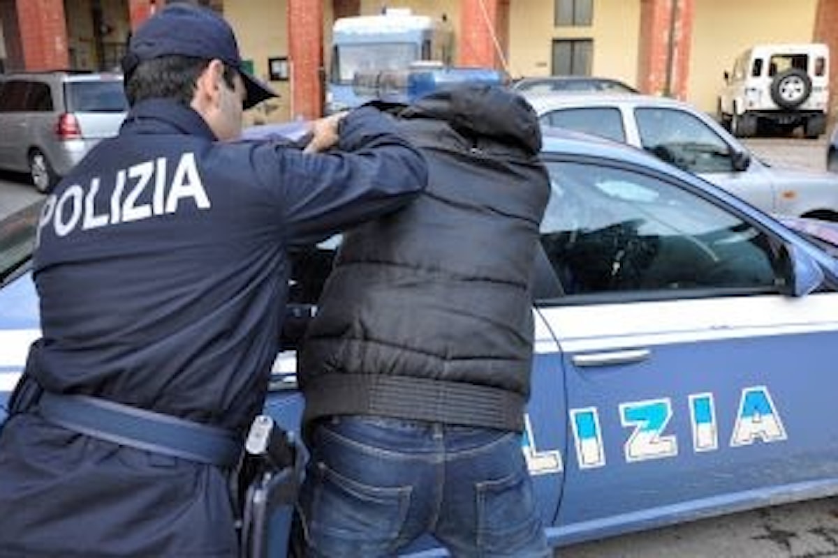 Droga, arrestato 20enne a Salerno.