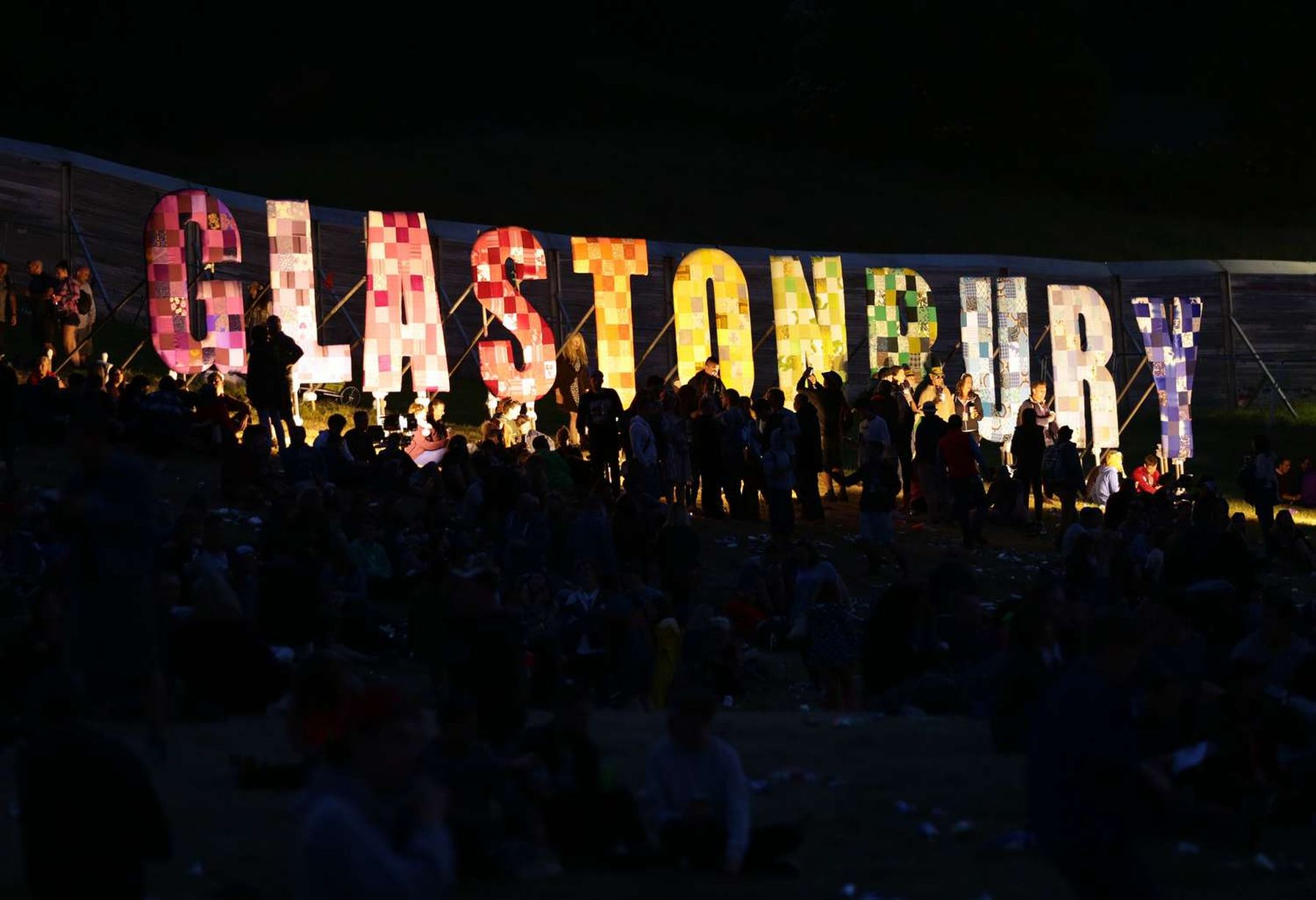 Parte l'edizione 2016 del Glastonbury Festival, con una novità assoluta