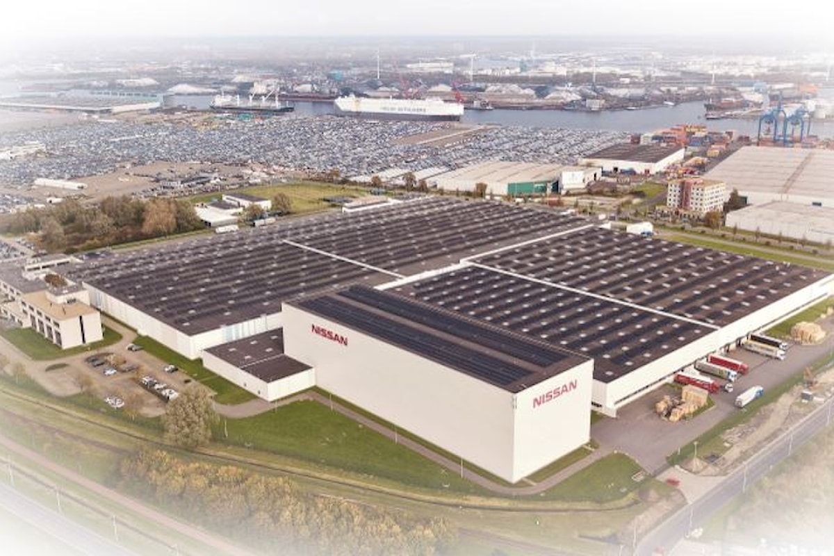Nissan installa il più grande tetto solare condiviso dei Paesi Bassi in grado di alimentare fino a 900 abitazioni