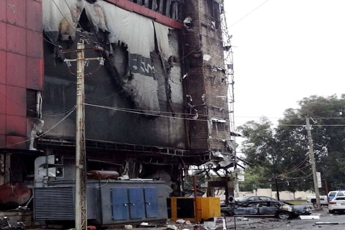 Bagdad: Uomini armati assaltano un centro commerciale. 10 i morti