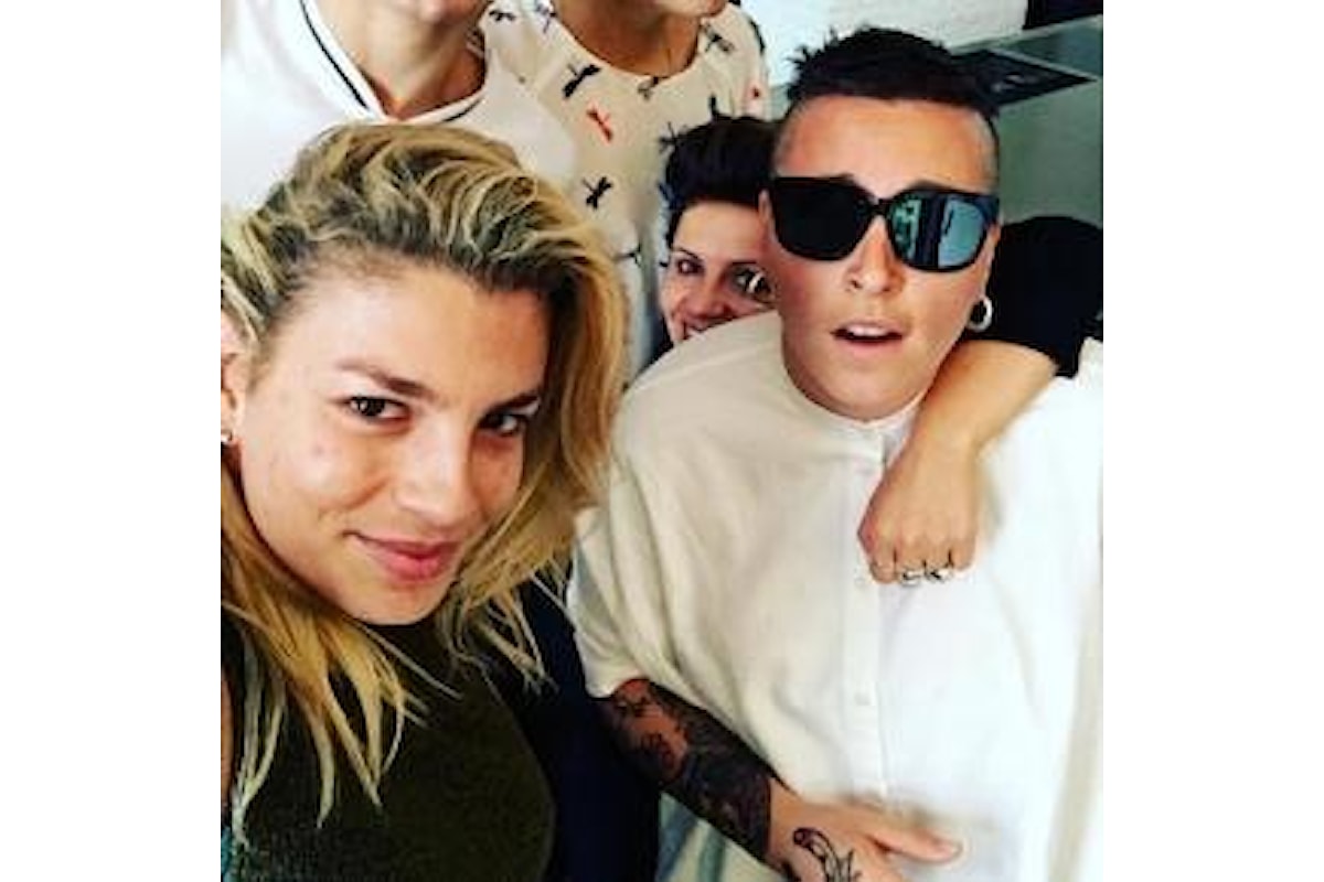 Lite tra Emma Marrone e i suoi fans