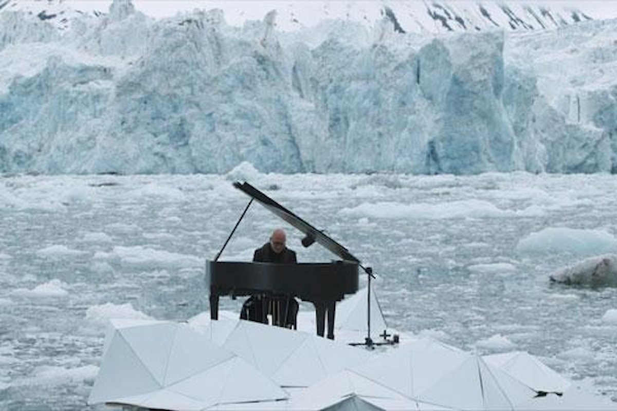 Ludovico Einaudi, pianista sull'Artico con Greenpeace