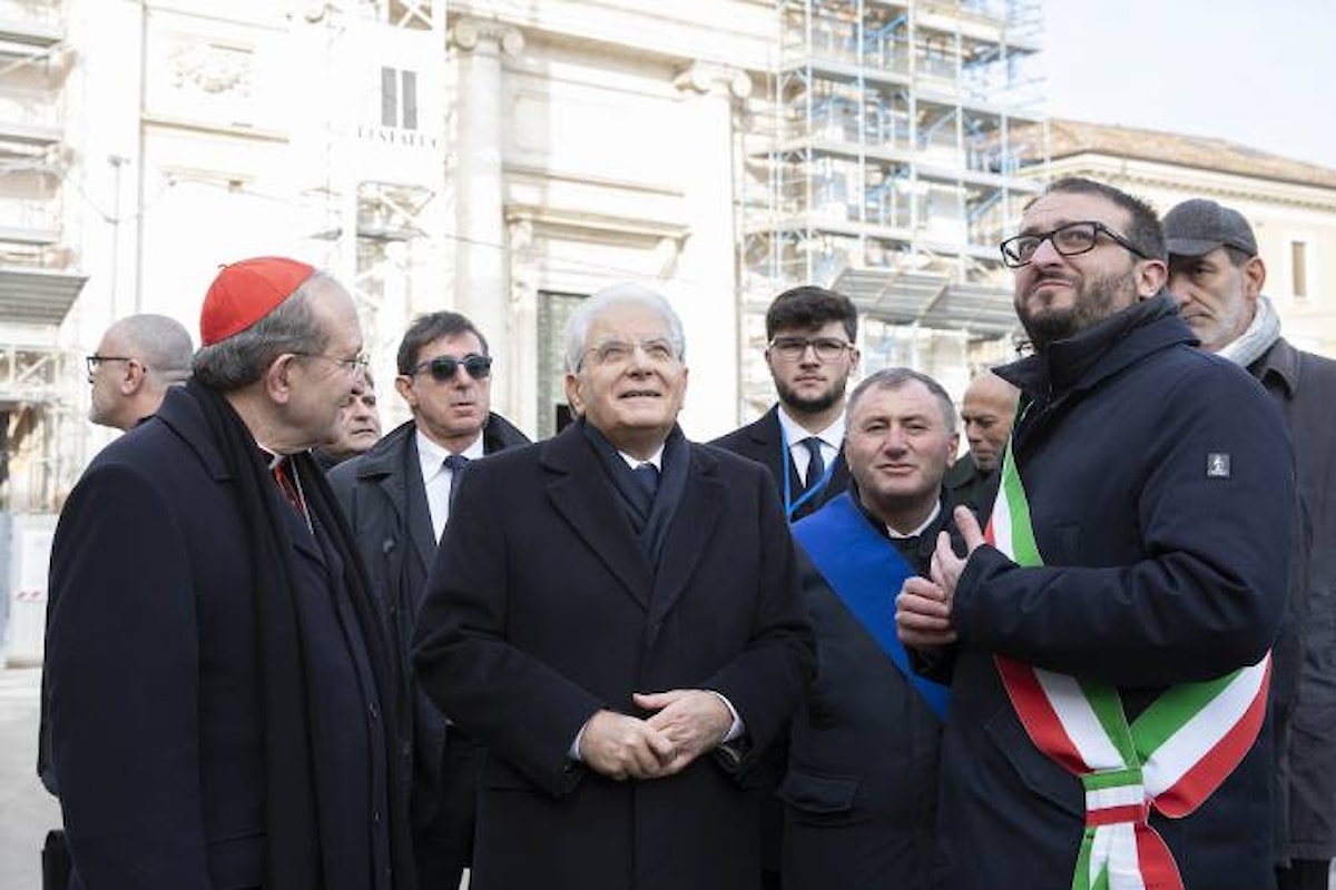 Mattarella a L'Aquila per la riapertura di una chiesa danneggiata dal terremoto del 2009