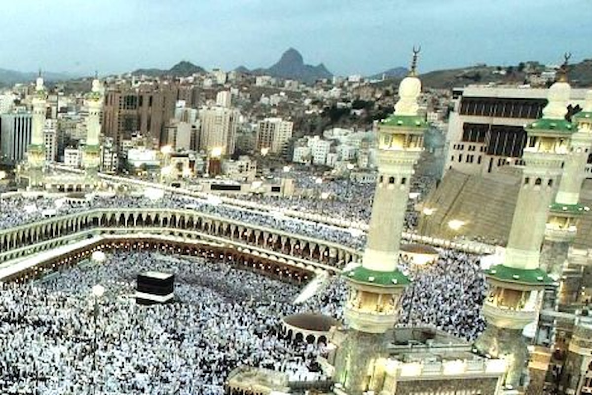 Teheran vieta la Umra: niente più pellegrinaggio alla Mecca