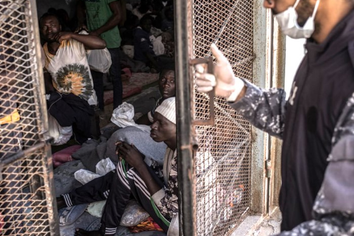 MSF: I governi europei responsabili di alimentare in Libia un sistema criminale di abusi