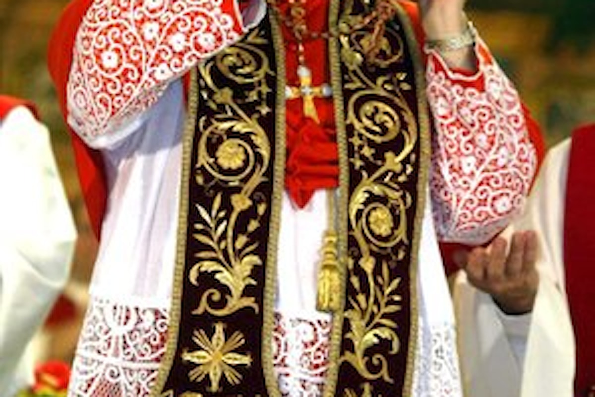 Napoli: al Duomo manifestazione delle vittime dei preti pedofili contro il cardinale Sepe: «Vada via, non ha mosso un dito»